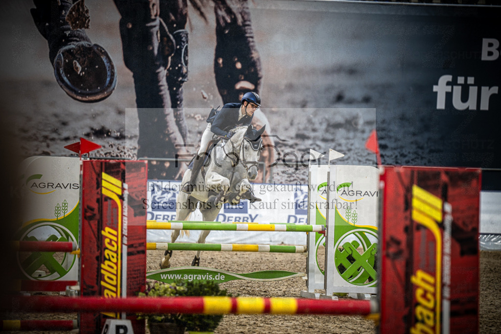 DOS_0407 | Entdecke hochwertige Reitturnierfotos von Foto Oger. Professionell, emotional und authentisch – jetzt Lieblingsmomente im Shop bestellen.Deutschlandweite Turnierfotografie. - Realisiert mit Pictrs.com