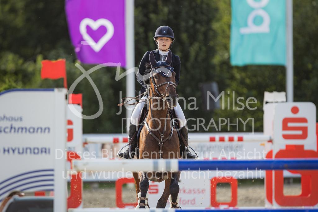 220728_BHO_ST_M1-Spr_1-683 | Deine schönsten Turniermomente als professionelle Fotos! Entdecke hochwertige Pferdesport-Fotografie im Online-Shop. Jetzt Fotos finden & bestellen!