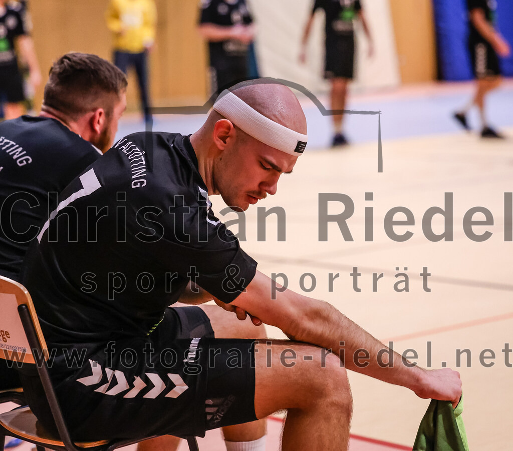 2024-11-09_094_SpVgg_Altenerding_gegen_TV_Altoetting | Erding, Deutschland, 09.11.2024:Handball, Bezirksoberliga Männer 2024 / 2025, 6. Spieltag, SpVgg Altenerding gegen TV Altötting, Endergebnis: 26:22Felix Zepf (TV Altötting, #7)Foto: Christian Riedel / fotografie-riedel.net