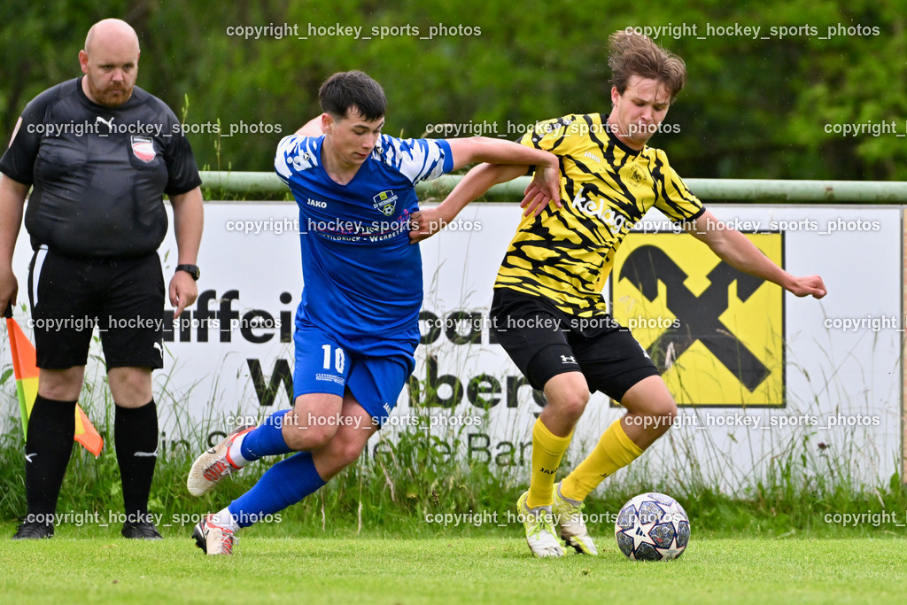 SV Wernberg vs. FC Faakersee | Stefan Schmiedmeier Referee, #10 Dominik Popovic SV Wernberg, #5 Cajetan Maria Thaddäus Kolig FC Faakersee, SV Wernberg vs. FC Faakersee, SV Wernberg vs. FC Faakersee am 01.06.2024 in Wernberg (Sportplatz Wernberg), Austria, (Photo by Bernd Stefan)