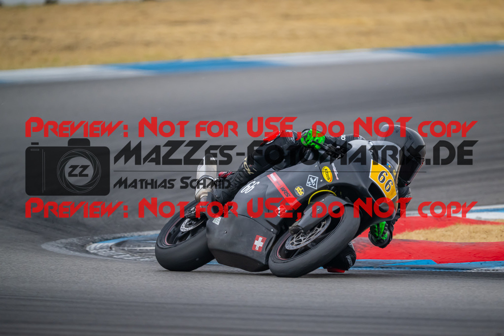 MaZZes-Fotomatrix-20260809-580761 | R1