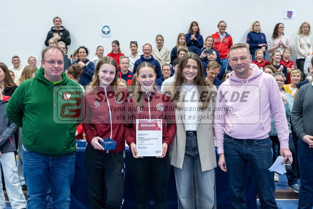 HK_20250223_103342 | Deutsche Meisterschaft wU14 Finale und Ehrungen am 23.2.2025 Düsseldorfer HC, Düsseldorf
