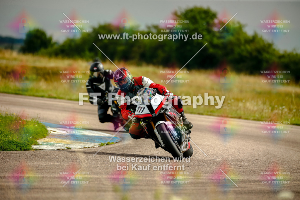 Chambley Juli-2365 | Hier findet Ihr Bilder von Touristenfahrten auf der Nürburgring Nordschleife oder von anderen Veranstaltungen die ich besucht habe. Viel Spass beim Durch Schauen 