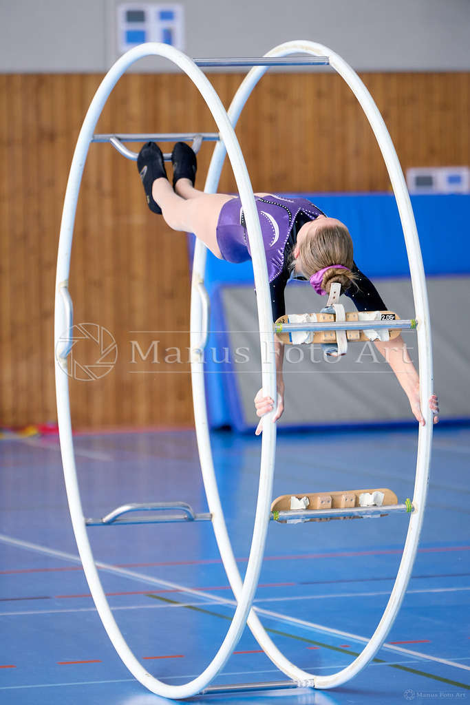 D-DSC07223 | Professionelle Sportfotografie in Hamburg, Schleswig-Holstein und Niedersachsen – spezialisiert auf Rhönrad, Geräteturnen, Leistungsturnen und rhythmische Sportgymnastik. Bundesweite Begleitung von Rhönrad-Events. Jetzt Sport-Fotos - Realisiert mit Pictrs.com