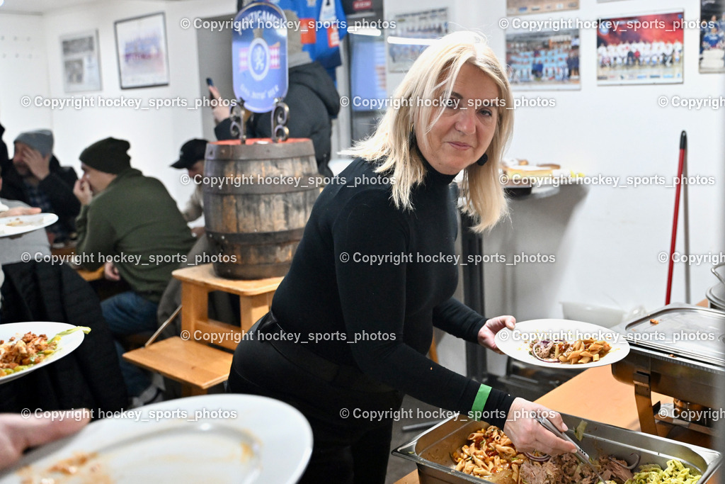 ESC Steindorf vs. ESV Ferlach  | VIP Raum Bieranstich ESC Steindorf, ESC Steindorf vs. ESV Ferlach , ESC Steindorf vs. ESV Ferlach  am 15.02.2026 in Steindorf (Ossiachersee Halle), Austria, (Photo by Bernd Stefan)