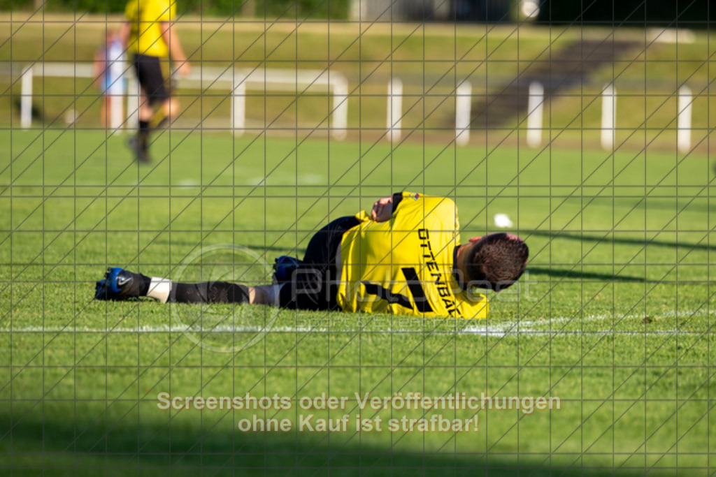 20250620_193944_0333 | #,TV Eybach (rot) vs. TSV Ottenbach (gelb), Fussball, Relegationsfinale in Kreisliga A3 - Bezirk Neckar/Fils, Saison 2024/2025, Eichenbachstadion, Haldenstraße, 73054 Eislingen, 20.06.2025 - 18:30 Uhr,Foto: PhotoPeet-Sportfotografie/Peter Harich
