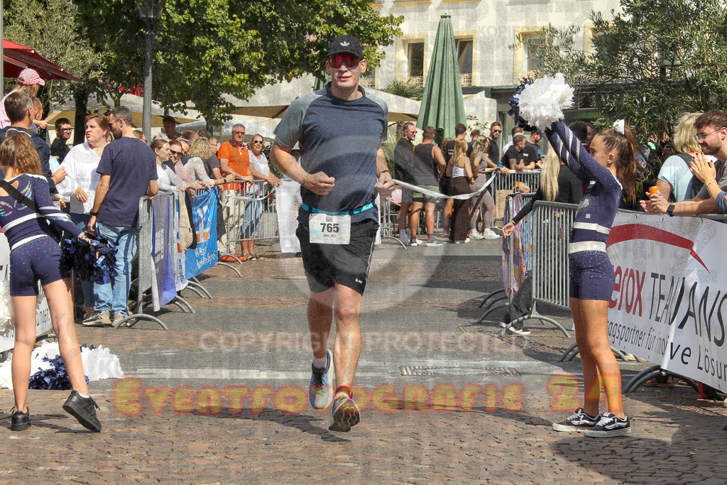 250824_1509_EV4_2712 | Sportfotografie im Rhein-Sieg Kreis, Köln, Bonn, NRW, Rheinland Pfalz, Hessen, etc. Unser Tätigkeitsfeld umfasst den Laufsport vom Volkslauf über den Marathon, Duathlon, Triathon bis zum Ultralauf wie Kölnpfad Ultra oder Schindertrail.