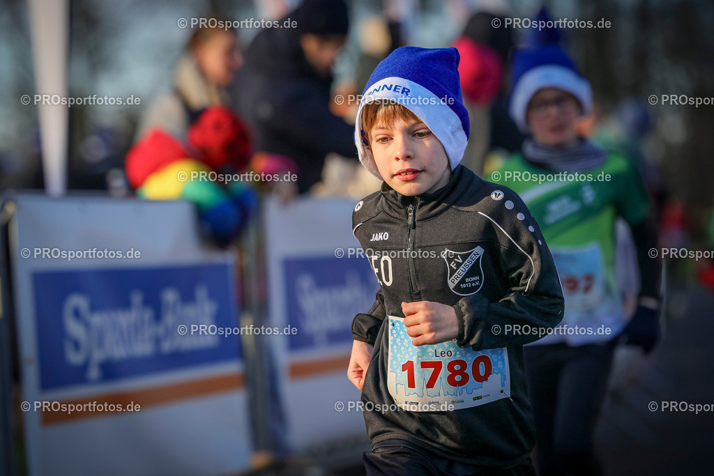 6. Bonner Nikolauslauf; Bonn, 14.12.2025 | Impressionen vom 6. Bonner Nikolauslauf am 14.12.2025 in Bonn (Nordrhein-Westfalen). 