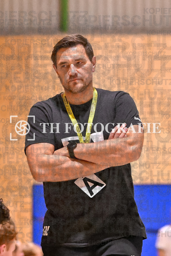 GER, SG Maulburg/Steinen - HSG Dreiland, Handball, Landesliga Suedbaden, 4. Spieltag, Saison 2024/2025, 12.10.2024 | Markus Schoenmueller (HSG Dreiland, Trainer)GER, SG Maulburg/Steinen - HSG Dreiland, Handball, Landesliga Suedbaden, 4. Spieltag, Saison 2024/2025, 12.10.2024Foto: TH Fotografie/Thomas Hess