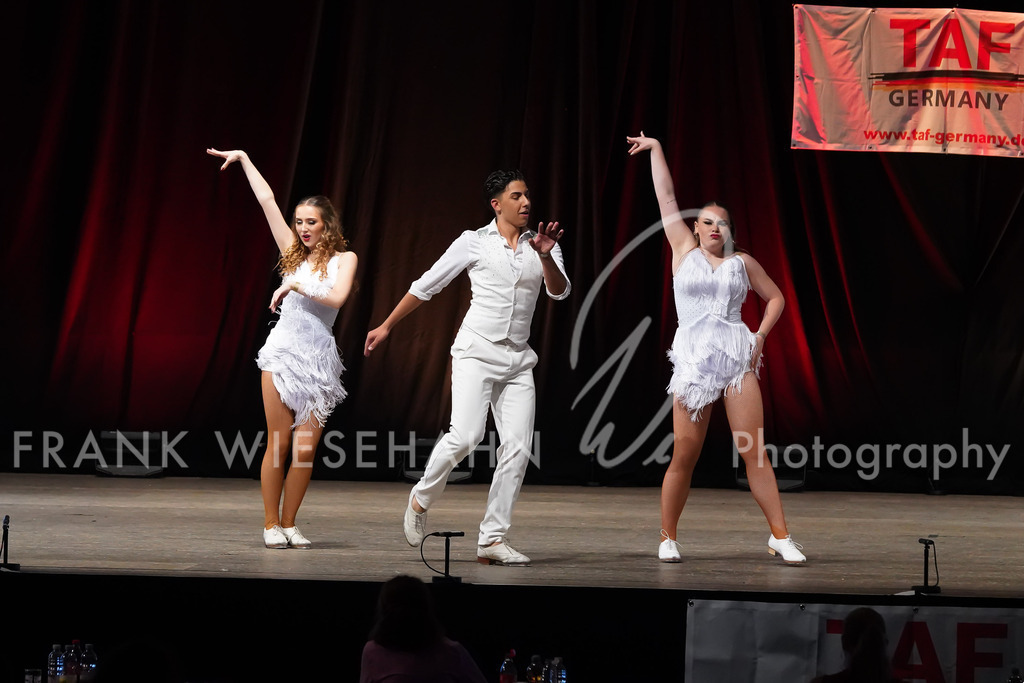 FW702175 | FRANK WIESEHAHN MEDIA - Realisiert mit Pictrs.com