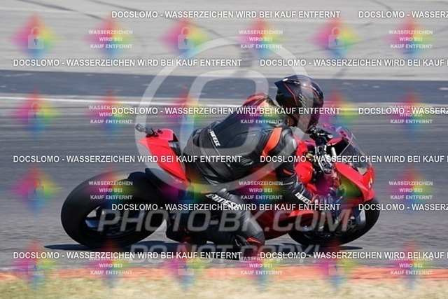 2022_08_12_PBK_11604 | Sportfotografie; SlowMotion; Video; Rennstrecke; Hafeneger; RSE; Speer; Trackday; Motorsportarena; Hockenheimring; Brno; Most; Barcelona; Valencia, Benny; Kaetzmer;