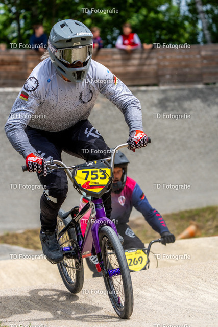 BayBMX2026-05901 | Fotogalerie von Thomas Dettweiler mit Eventbildern und lizenzfreien Fotos. Perfekt als Wandbild, für Büro, Website oder private Nutzung. - Realisiert mit Pictrs.com