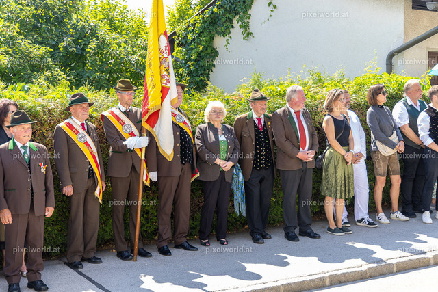 Fronleichnamsprozession mit Pfarrfest | Bildershop von pixelworld.at - Realisiert mit Pictrs.com