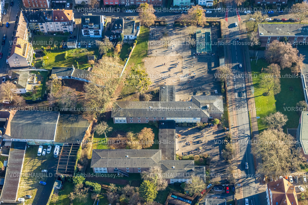 Hamm251202235 | Luftbild, Friedensschule Gesamtschule mit Schulhof und Schülern, Mitte, Hamm, Ruhrgebiet, Nordrhein-Westfalen, Deutschland