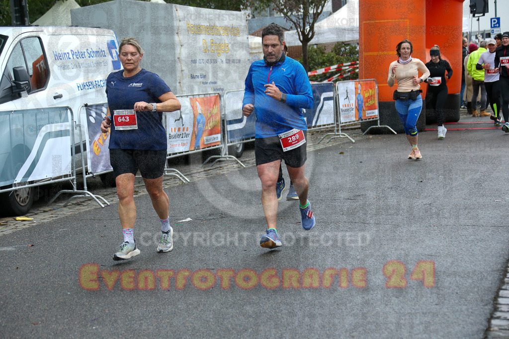 251130_1144_EX1_8562 | Sportfotografie im Rhein-Sieg Kreis, Köln, Bonn, NRW, Rheinland Pfalz, Hessen, etc. Unser Tätigkeitsfeld umfasst den Laufsport vom Volkslauf über den Marathon, Duathlon, Triathon bis zum Ultralauf wie Kölnpfad Ultra oder Schindertrail.