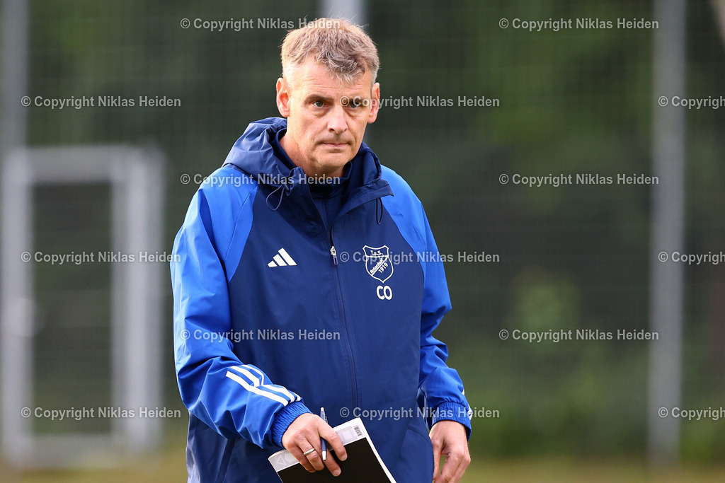 NH_TuSRotenhof_InterTürksporKiel_Testspiel_27062025 | Michael Bauer (Co-Trainer, TuS Rotenhof)Fußball I Herren I Freundschaftsspiel I Saison 2025-2026  I TuS Rothenhof - Inter Türkspor Kiel I 27.06.2025 I B-Platz Rotenhof