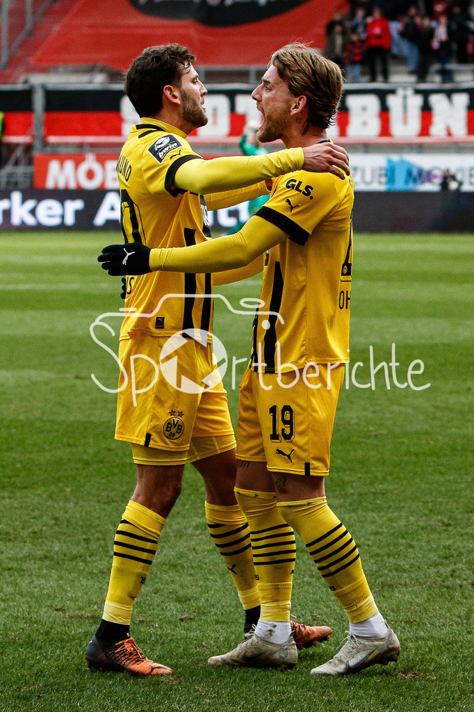 FC Ingolstadt - Borussia Dortmund Amateure | Dortmund jubelt ueber den Treffer zum 0-1 durch Justin NJINMAH (BVB #11) / DFL REGULATIONS PROHIBIT ANY USE OF PHOTOGRAPHS AS IMAGE SEQUENCES AND/OR QUASI-VIDEO