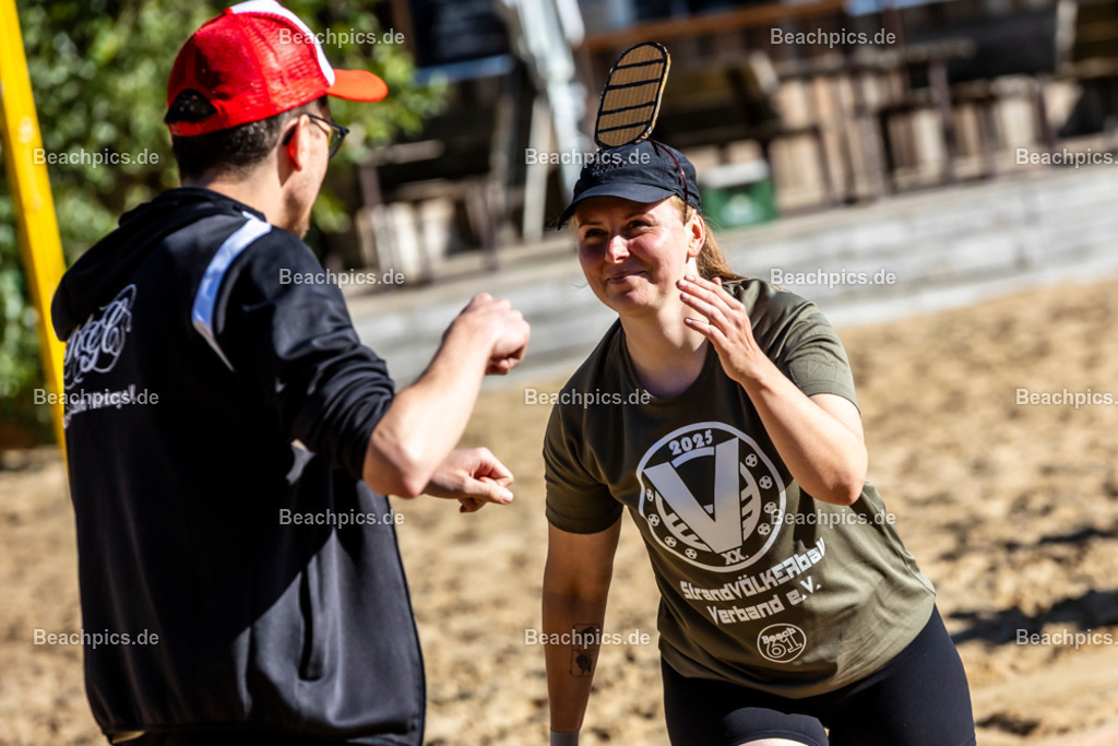 2025-200081630-Strandvölkerball-WM_1 |  23.08.2025; Berlin Foto: Gerold Rebsch - www.beachpics.de