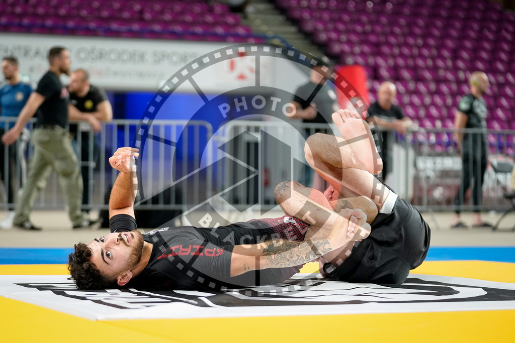 20250518PBB2425 | Athletes compete during the second day of the ADCC Amateur World Championship on May 18, 2025 in Warsaw, Poland. © Chiara Dazi / photoblackbelt