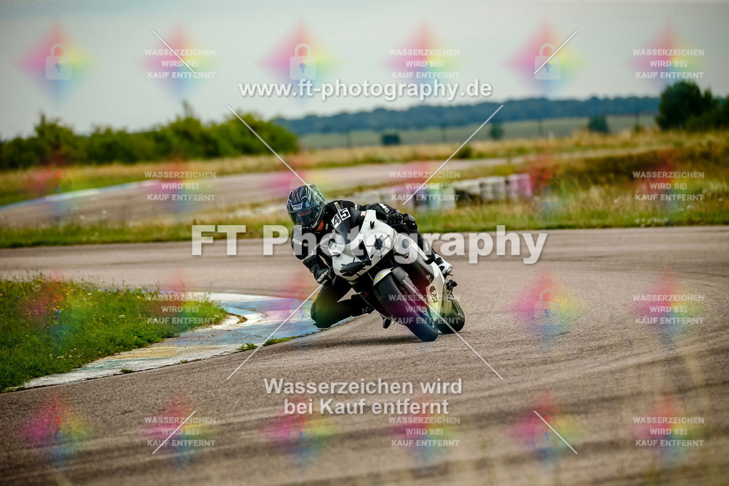 Chambley Juli-2148 | Hier findet Ihr Bilder von Touristenfahrten auf der Nürburgring Nordschleife oder von anderen Veranstaltungen die ich besucht habe. Viel Spass beim Durch Schauen 