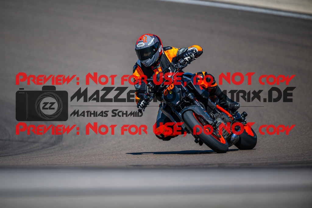 MaZZes_Fotomatrix_240415_6007705_5439 | S1