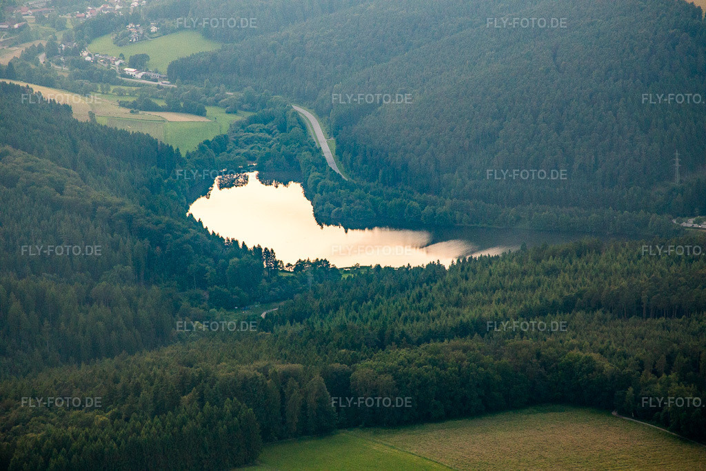 Luftbild: Marbach, Marbachstausee im Ortsteil Hetzbach in Oberzent im Bundesland Hessen in Deutschland. Foto: IMG_089546.jpg vom 10.06.2016 durch Werner Riehm/FLY-FOTO.de