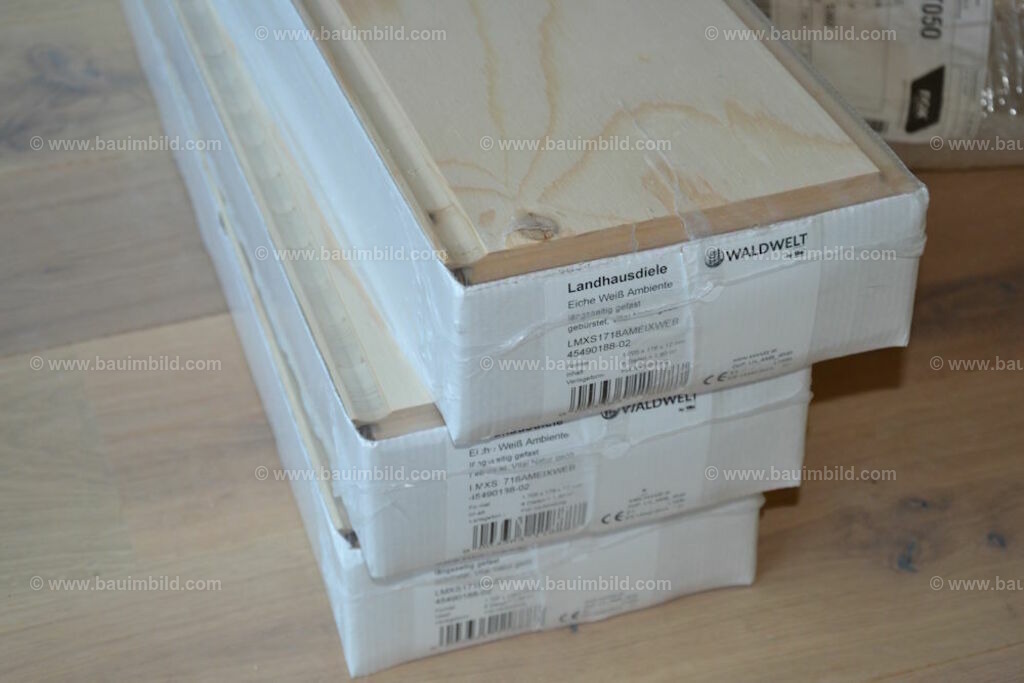 bib-lg22-bodenbelaege-0007 | Nach LV-Leistungsgruppen sortierte Detailfotos über den Bau eines Hauses. Alle Hausbau-Bilder direkt vom Urheber und Autor der Website Haus-Selber-Bauen.com