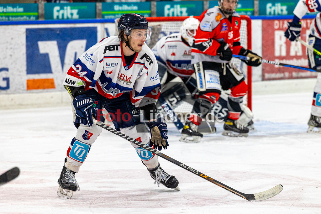 TSV Peißenberg Miners vs ESC Kempten SHARKS | Eishockey Bayernliga 2023/2024, TSV Peißenberg Miners vs ESC Kempten SHARKS, 20240121,
Michael LIMBÖCK (SHARKS 34) in Aktion,
2024-01-21 in Peißenberg (Eisstadion)
34 Michael LIMBÖCK (SHARKS 34)
Copyright: WolfgangxLindner foto-lindner.de