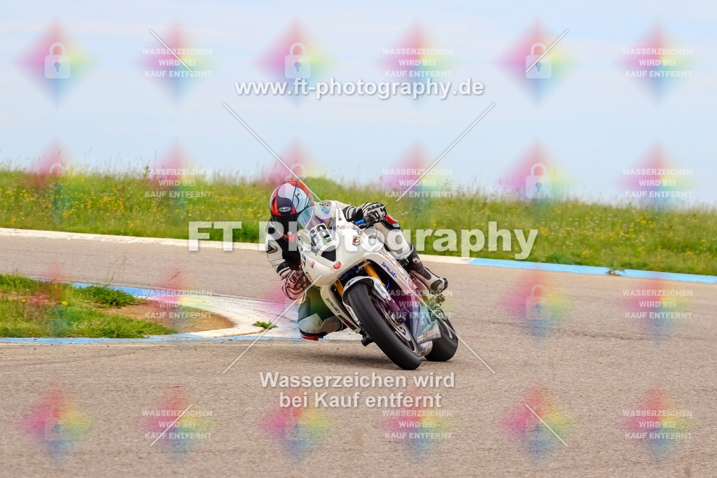 MotoTeam-2667 | Hier findet Ihr Bilder von Touristenfahrten auf der Nürburgring Nordschleife oder von anderen Veranstaltungen die ich besucht habe. Viel Spass beim Durch Schauen 