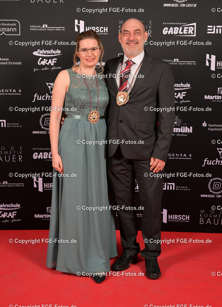 20240113-fge-fotos-0232 | Eröffnungsball der FGE am 13.01.2024 im Alten Stadttheater in Eichstätt. - Realisiert mit Pictrs.com