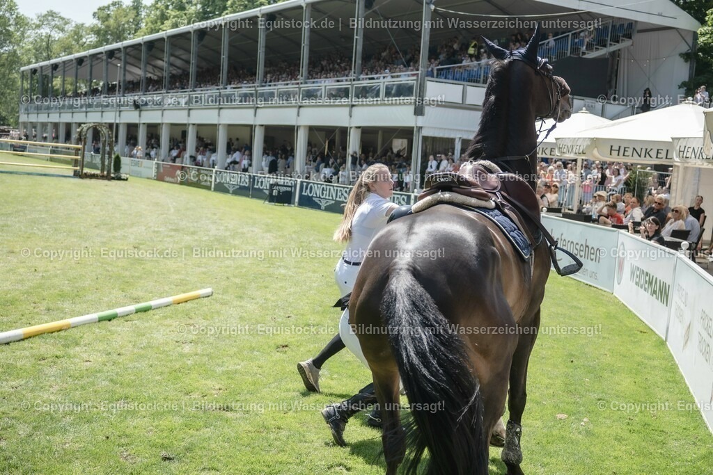20230528_Jump-and-Drive_0103 | equistock