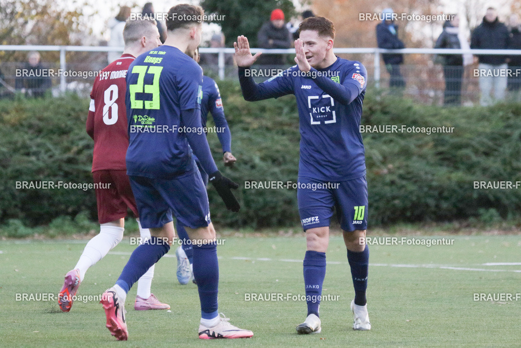30.11.2025 SC St. Tönis - 1. FC Monheim | Tönisvorst, Deutschland, 30.11.25:  Julio Torrens (SC St. Tönis) jubelt nach seinem Tor während des Oberliga Niederrhein Spiels zwischen SC St. Tönis - 1. FC Monheim am 30. November 2025 in Tönisvorst, Deutschland. (Foto Ralph Görtz / Brauer-Fotoagentur)