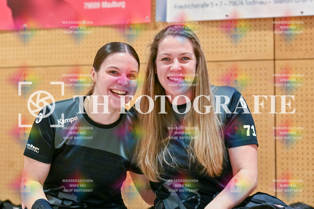 GER, SG Maulburg/Steinen - TuS Helmlingen, Frauen-Handball, Oberliga Suedbaden, 19. Spieltag, Saison 2024/2025, 23.03.2025 | Sharena Hasler (SG Maulburg/Steinen, #77). Sabrina Gruber (SG Maulburg/Steinen, #71)GER, SG Maulburg/Steinen - TuS Helmlingen, Frauen-Handball, Oberliga Suedbaden, 19. Spieltag, Saison 2024/2025, 23.03.2025Foto: TH Fotografie/Thomas Hess