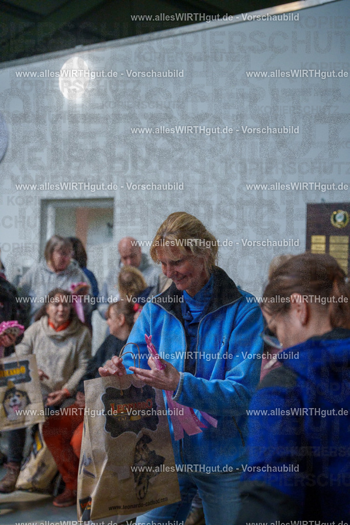 7R506709 | Professionelle Tierfotografie in Mönchengladbach von Daniel Wirth (allesWIRTHgut). Liebevolle & natürliche Bilder von Hunden & Katzen für unvergessliche Erinnerungen.