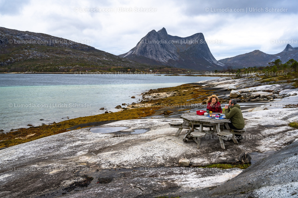 10047-10009 - Nordland - Norwegen | Stockfoto und Bilderpool mit Bildmaterial aus Deutschland, dem Harz, Halberstadt, Quedlinburg, Wernigerode und weltweit. Qualitativ hochwertige und professionelle Fotos anschauen und kaufen. - Realisiert mit Pictrs.com