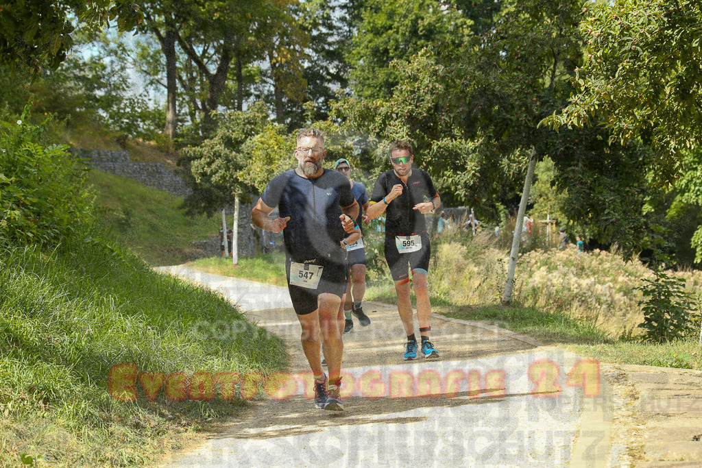 250824_1411_EX1_5307 | Sportfotografie im Rhein-Sieg Kreis, Köln, Bonn, NRW, Rheinland Pfalz, Hessen, etc. Unser Tätigkeitsfeld umfasst den Laufsport vom Volkslauf über den Marathon, Duathlon, Triathon bis zum Ultralauf wie Kölnpfad Ultra oder Schindertrail.