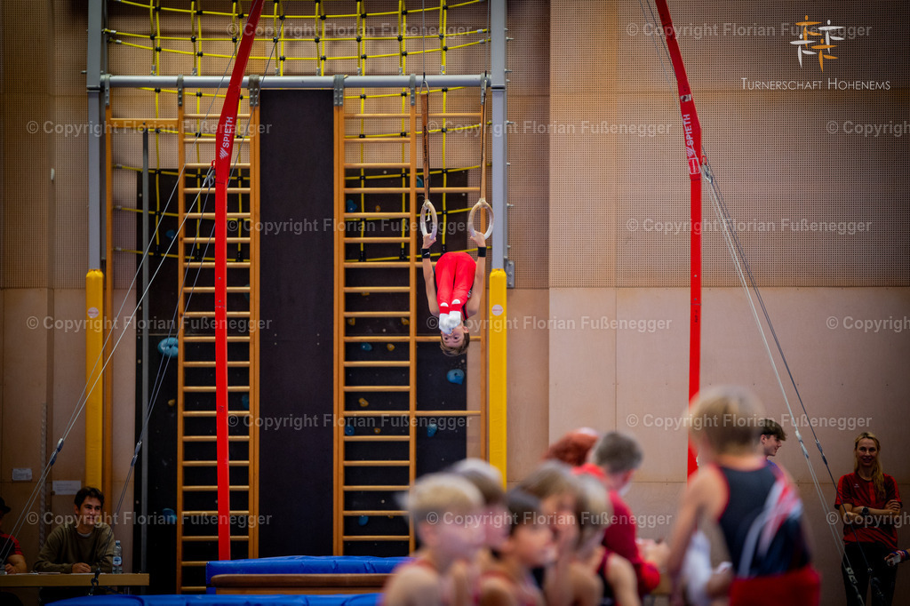 Promo-326 | "Fussifoto.com – Ihr Ansprechpartner für hochwertige Fotografie! Entdecken Sie kreative Bilder und professionelle Dienstleistungen. Kontaktieren Sie uns für Ihre Projekte!"