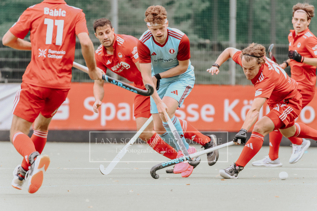 Herren_Bundesliga_02_F_RWK-UHC_21.09.25_Köln (120 von 471) | lanaschraderfotografie - Realisiert mit Pictrs.com
