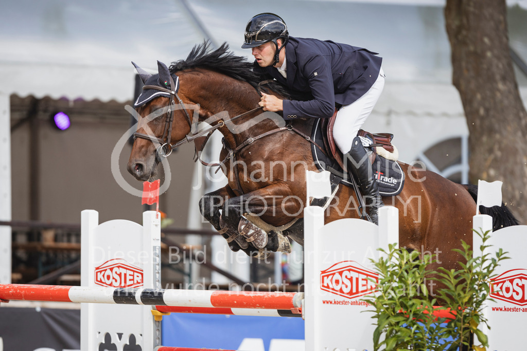 250711_BHO_2Ph-M2-2-803 | Deine schönsten Turniermomente als professionelle Fotos! Entdecke hochwertige Pferdesport-Fotografie im Online-Shop. Jetzt Fotos finden & bestellen!