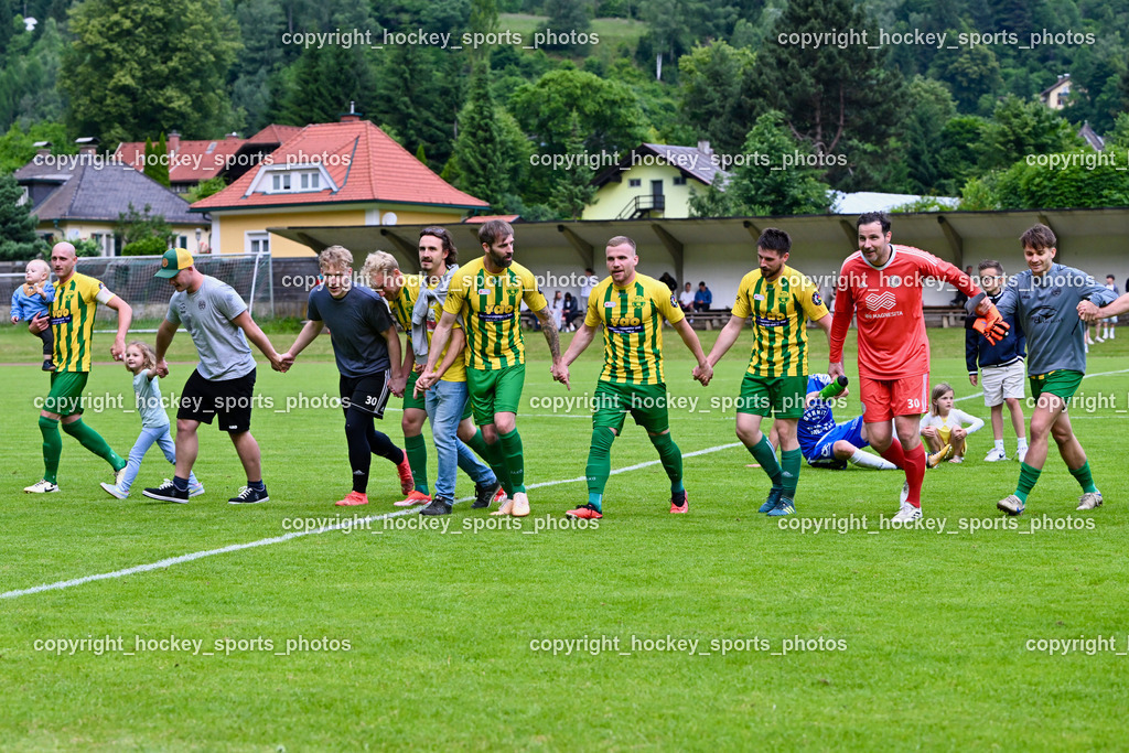 WSG Radenthein vs. St. Michael ob Bleiburg | #12 Stefan Rauter WSG Radenthein, #17 Manuel Josef Ambrosch WSG Radenthein, #11 Manfred Duller WSG Radenthein, #98 Gaber Petric WSG Radenthein, #23 Alexander Rauter WSG Radenthein, #30 Stefan Takats WSG Radenthein, #80 Markus Florian Gruber WSG Radenthein, Jubel WSG Radenthein, Relegations Feier, WSG Radenthein vs. St. Michael ob Bleiburg, WSG Radenthein vs. St. Michael ob Bleiburg  am 15.06.2024 in Radenthein (Sportplatz Radenthein), Austria, (Photo by Bernd Stefan)