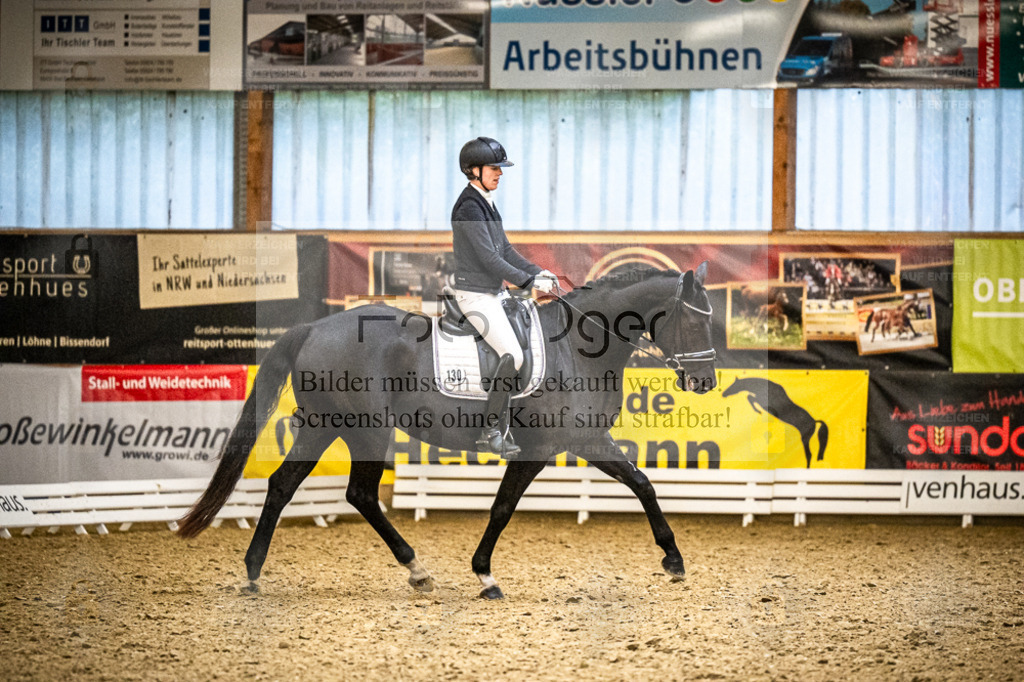 DOS_0473 | Entdecke hochwertige Reitturnierfotos von Foto Oger. Professionell, emotional und authentisch – jetzt Lieblingsmomente im Shop bestellen. - Realisiert mit Pictrs.com