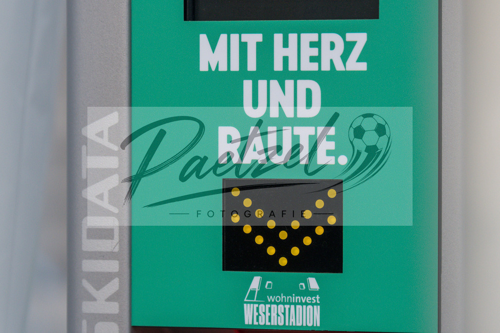 20200318_TRASVW_0021 | Fussball, Herren: . Kartenlesegeraet für die Eintrittskarten am 18.03.2020 in Bremen, Deutschland. - Realisiert mit Pictrs.com