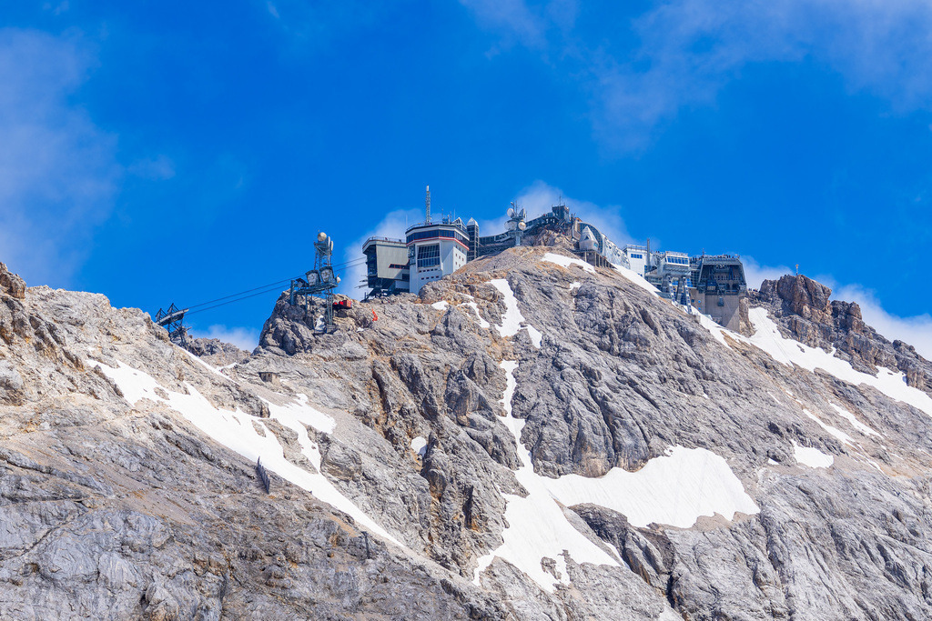 Blick auf den Berg Zugspitze bei Garmisch-Partenkirchen in Bayern | Blick auf den Berg Zugspitze bei Garmisch-Partenkirchen in Bayern.