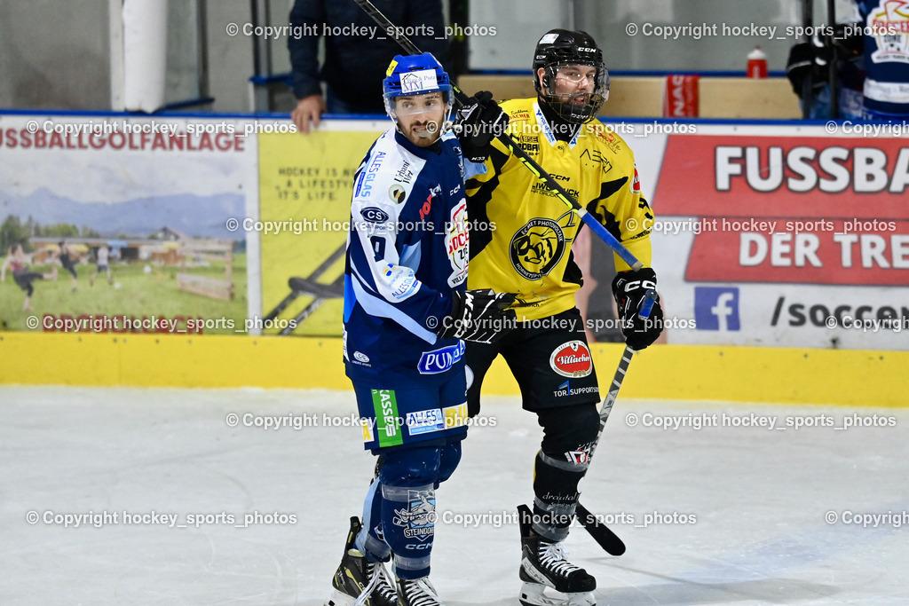 ESC Steindorf vs. MET PHOTOVOLTAIK HORNETS SPITTAL | #19 Friedrich Lukas ESC Steindorf, #9 Essmann Kevin EC Hornets Spittal, ESC Steindorf vs. MET PHOTOVOLTAIK HORNETS SPITTAL, ESC Steindorf vs. MET PHOTOVOLTAIK HORNETS SPITTAL am 26.10.2024 in Steindorf (Ossiachersee Halle), Austria, (Photo by Bernd Stefan)