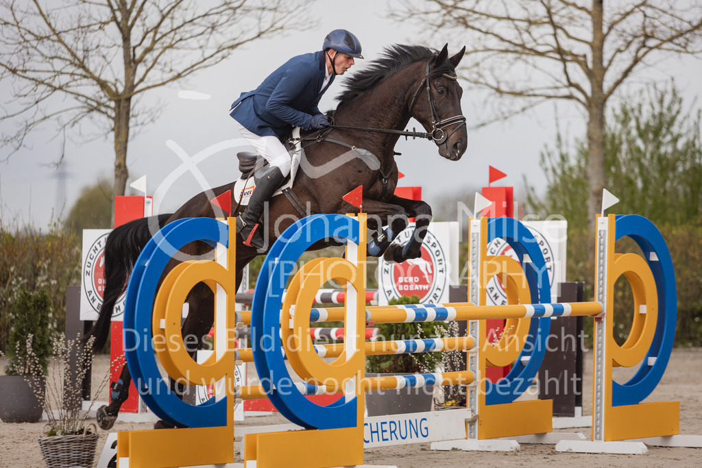 230426_HofSosath_2Ph-L-Spr-878 | Deine schönsten Turniermomente als professionelle Fotos! Entdecke hochwertige Pferdesport-Fotografie im Online-Shop. Jetzt Fotos finden & bestellen!