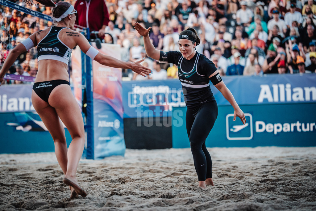 Beachvolleyball | Frauen | Deutsche Meisterschaften 2025 Timmendorfer Strand | 06.09.2025 | v.l. Sandra Ittlinger und Anna-Lena Grüne jubeln