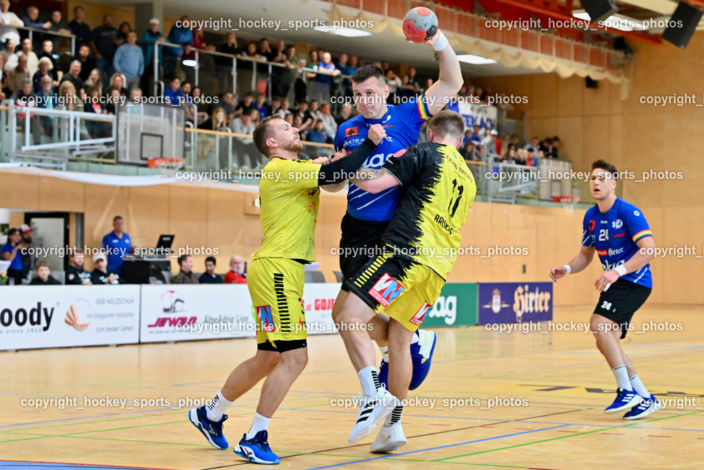 SC Ferlach vs. Bregenz Handball | #32 KOTAR Matic Bregenz Handball, #10 Perkusic Toni SC Ferlach, #11 Brombeis Matthias Bregenz Handball, SC Ferlach vs. Bregenz Handball, SC Ferlach vs. Bregenz Handball am 28.09.2024 in Ferlach (Ballspielhalle Ferlach), Austria, (Photo by Bernd Stefan)