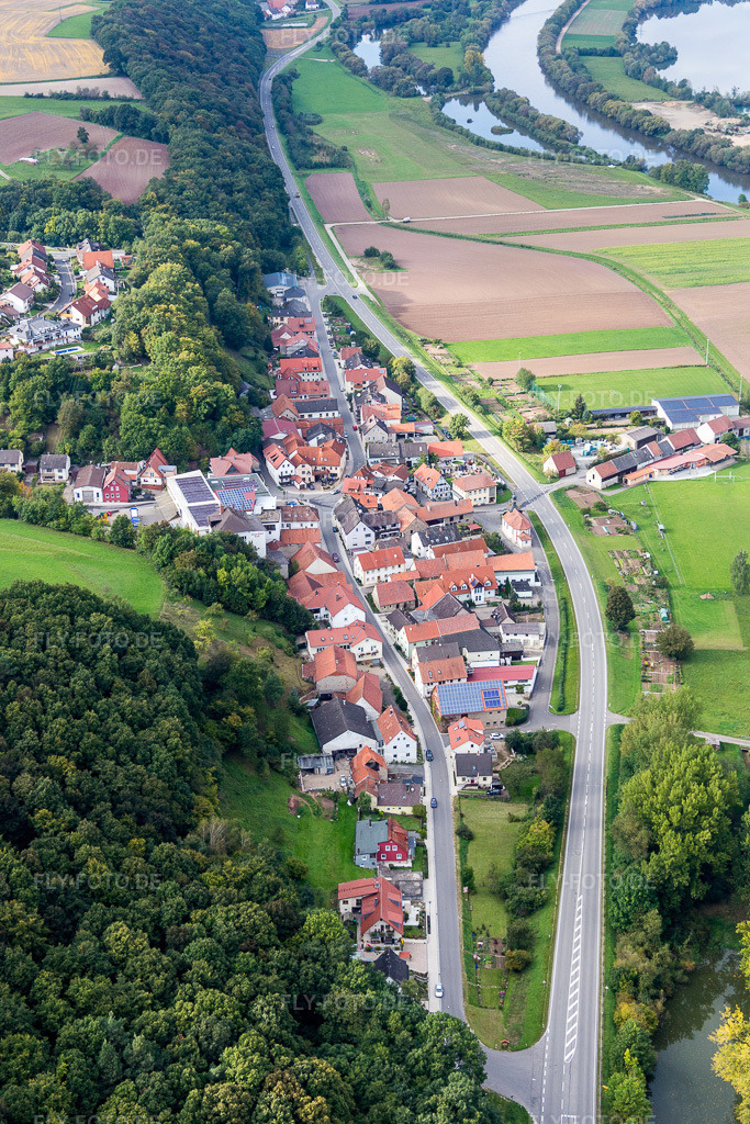 Luftbild: Dorfansicht im Ortsteil Roßstadt in Eltmann im Bundesland Bayern in Deutschland. Foto: IMG_073805.jpg vom 27.09.2014 durch Werner Riehm/FLY-FOTO.de