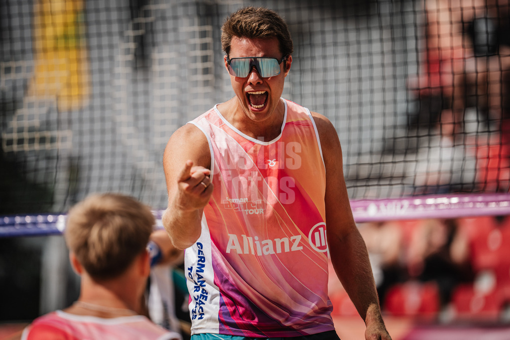 Beachvolleyball | Männer | Allianz German Beach Tour 2025 | Tourstop Berlin | 22.08.2025 | Jonas Kaminski jubelt