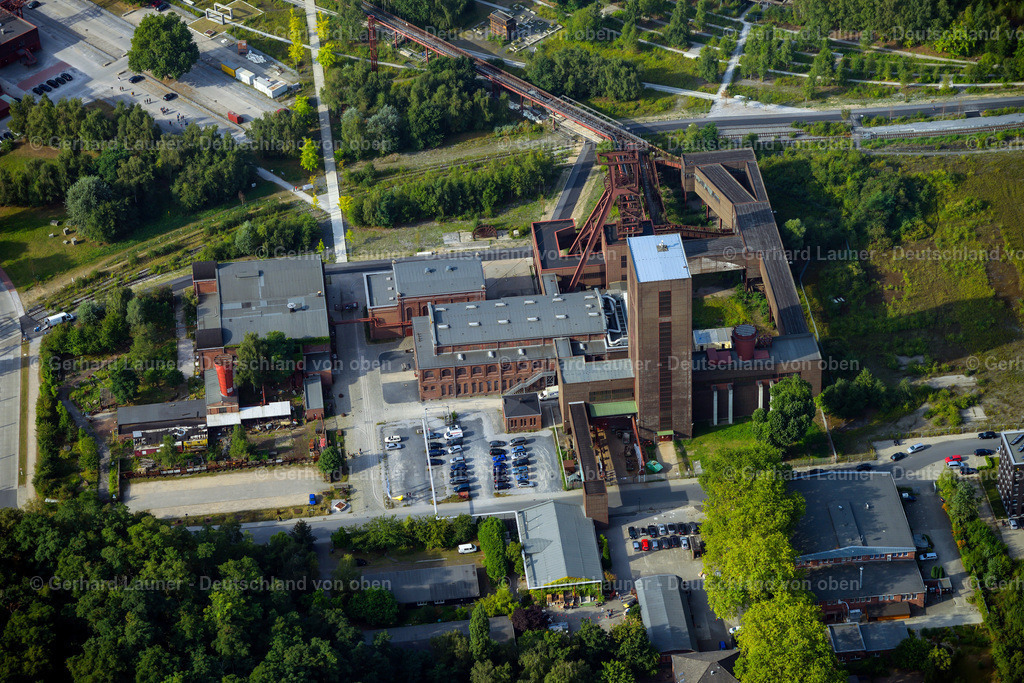 3293377 | Zeche Zollverein, Essen ESSEN 25.08.2021 Museums- Gebäude- Ensemble Zeche - Ruhr Museum in Essen im Bundesland Nordrhein-Westfalen. // Museum building ensemble pit - Ruhr Museum in Essen in the state North Rhine-Westphalia. Foto: Gerhard Launer